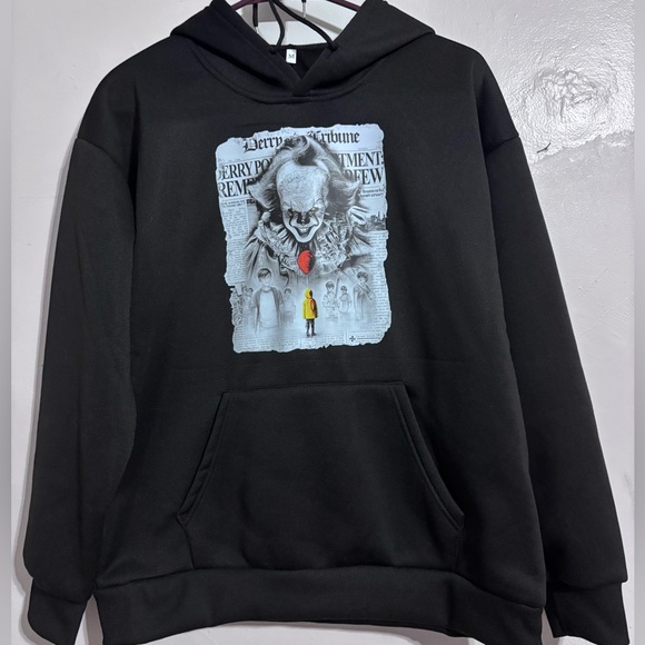Pennywise “IT the clown” newspaper Handmade Graphic Hoodie unisex size medium - Picture 1 of 5